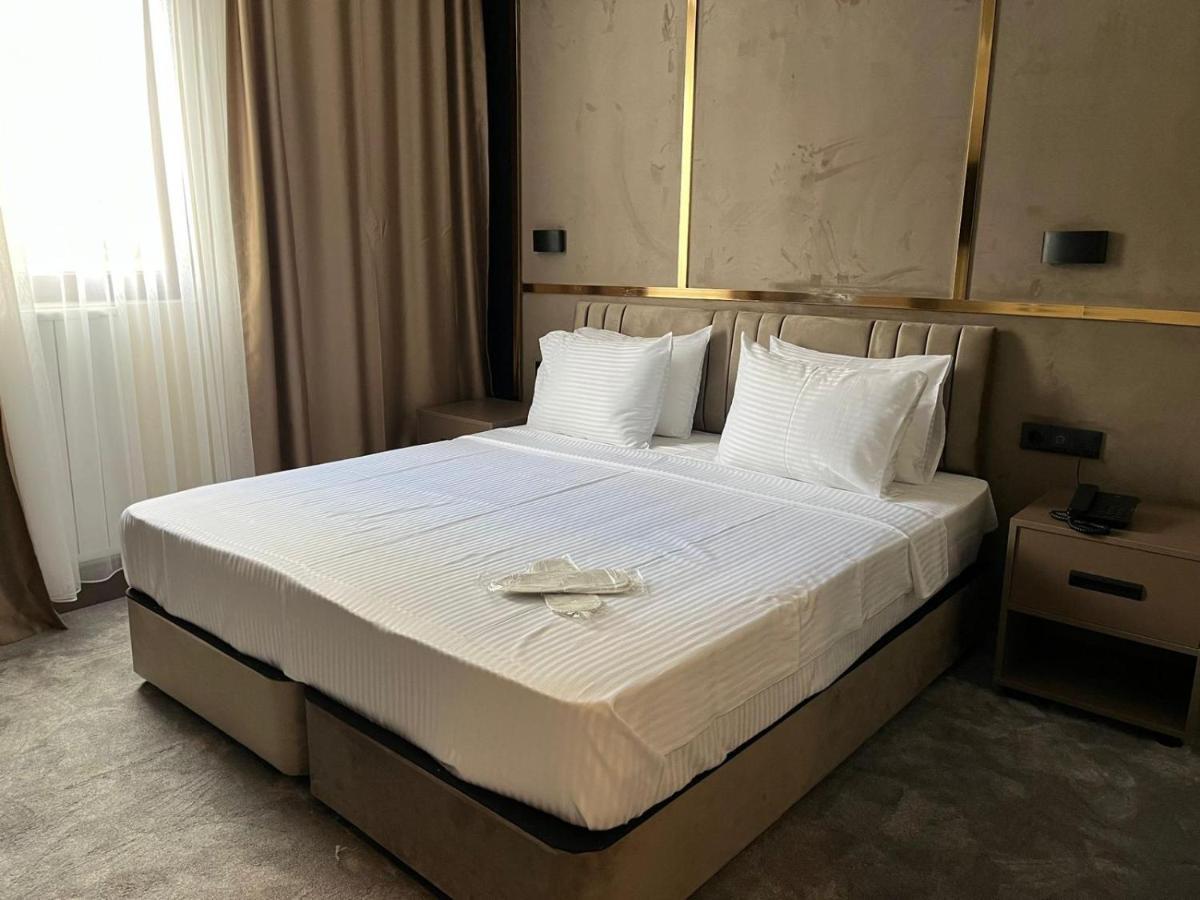 Istanblu Hotel Atasehir Istanboel Buitenkant foto