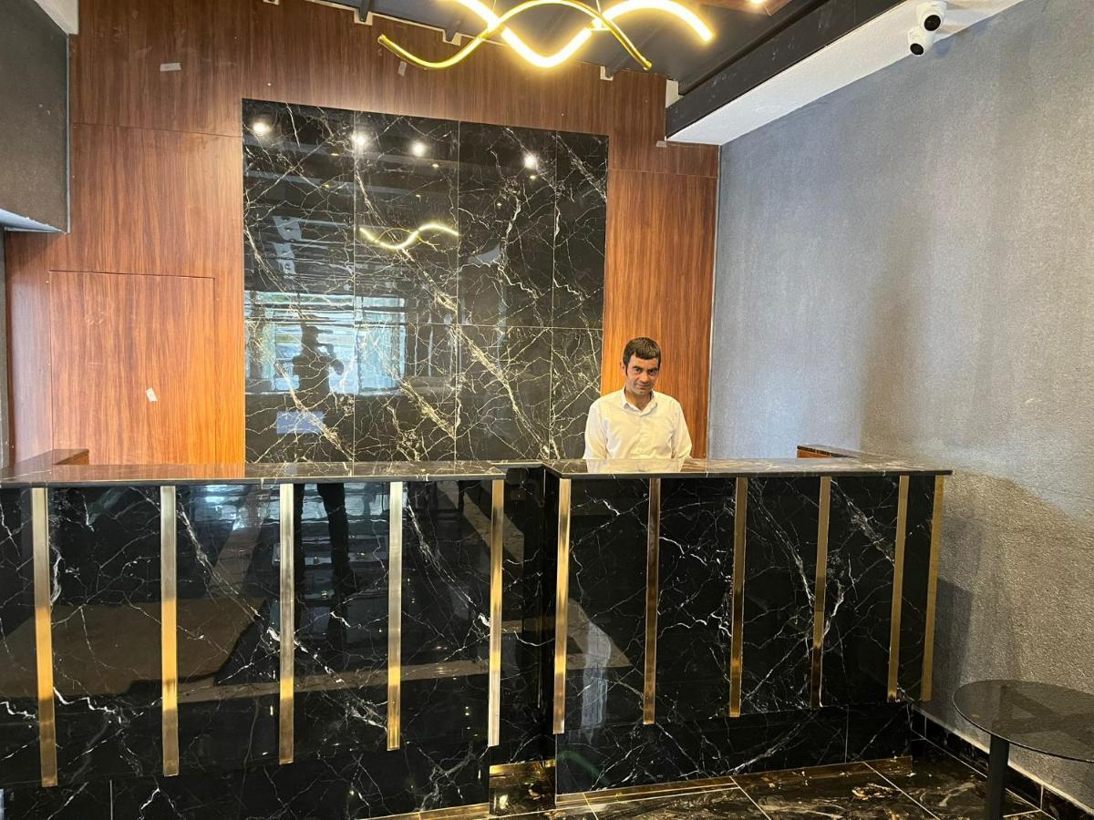 Istanblu Hotel Atasehir Istanboel Buitenkant foto