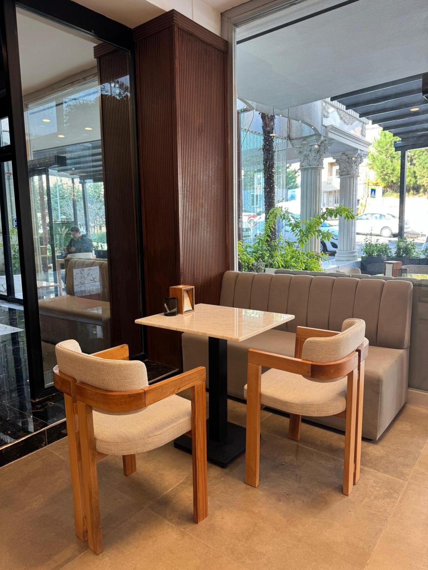 Istanblu Hotel Atasehir Istanboel Buitenkant foto