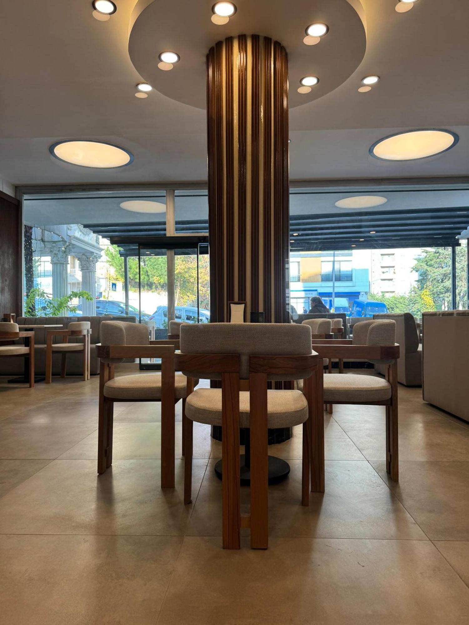 Istanblu Hotel Atasehir Istanboel Buitenkant foto