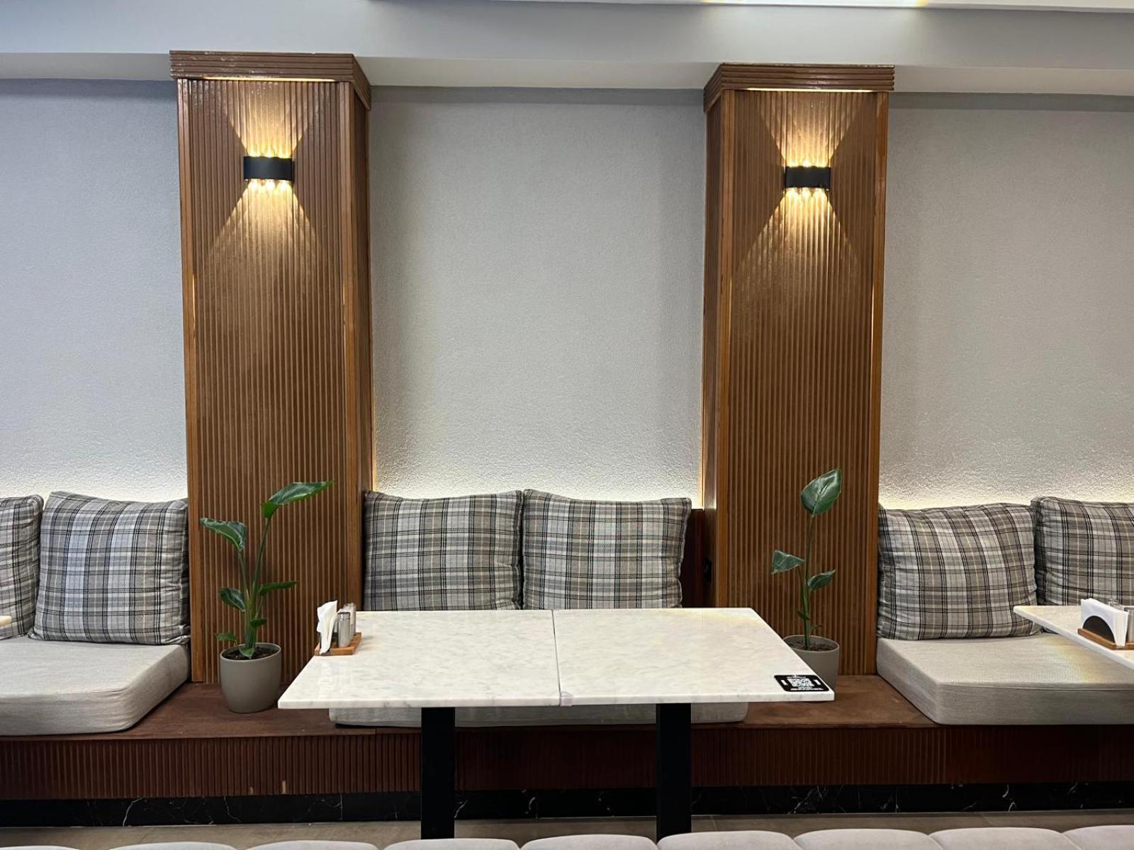 Istanblu Hotel Atasehir Istanboel Buitenkant foto