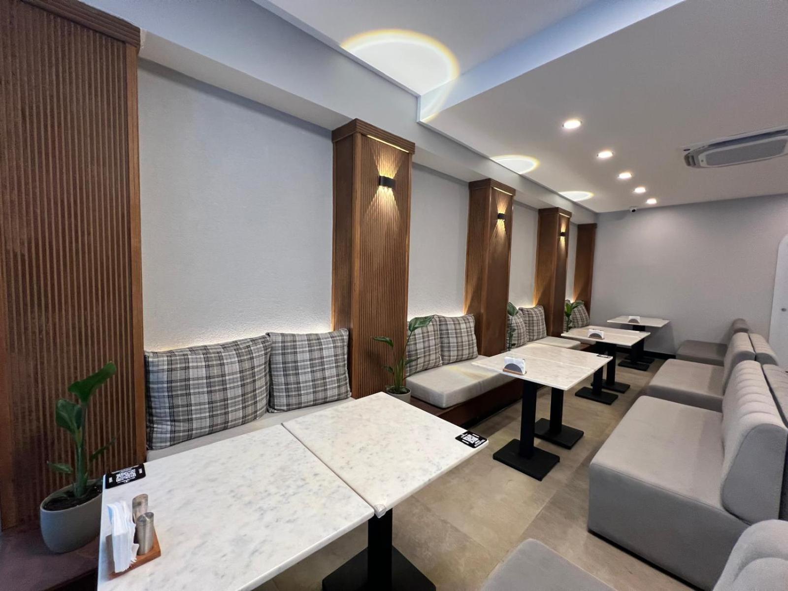 Istanblu Hotel Atasehir Istanboel Buitenkant foto